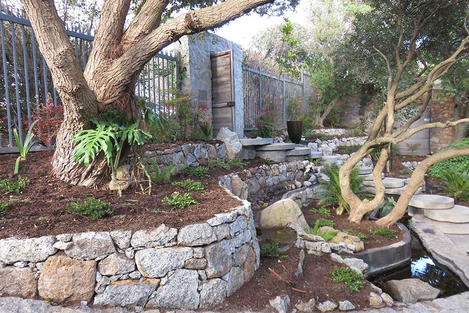 Entrance-garden-014-ll-Llandudno-landscaping-ll-Minimilst-landscaping-ll-indigenous-planting-ll-Rock-retaining-